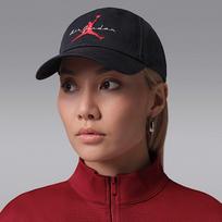 Jordan Club Cap Unstructured Adjustable Hat Black/ White/ University Red - Dydis L/XL (IF8483-010 Kitos kepurės)