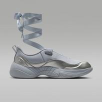 Jordan Wmns Pointe Metallic Silver/ Photon Dust-Smoke Grey - Dydis 35.5 (IB8597-002 Laisvalaikio batai)