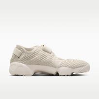 Nike Wmns Air Rift Lt Orewood Brn/ Lt Orewood Brn - Dydis 40.5 (HM8288-100 Laisvalaikio batai)