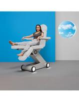 W Beauty pedikiūro procedūrų kėdė su 3 varikliais, LED pašvietimu B-Light balta