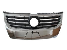 VW Touran 06-10 grotelės tarp priekinių žibintų