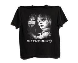 Silent Hill 3 Heather Mason Vintažiniai Nusidėvėję Pus tono Grafikos Juodi Marškinėliai | Siaubo Žaidimų Gerbėjų Gatvės Stiliaus Marškinėliai M smėlis