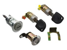 Daewoo Matiz uždegimo jungiklis + 2 spynų cilindriukai + bagažinės spynos komplektas
