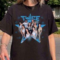 2026 M. Retro Twice Muzikinio Turo Marškinėliai, Twice This Is for Marškinėliai, Keturi Twice Marškinėliai, Twice Pasaulinio Turo Kpop Marškinėliai, Retro Twice This Is for Marškinėliai 4XL