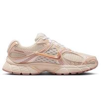 Nike Women's V5 RNR Casual Sneakers 35.5