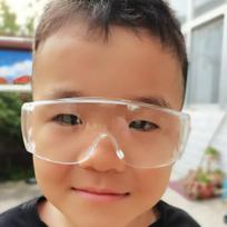 Apsauginiai laboratoriniai akiniai vaikams: Vėjui atsparus, Smėliui atsparus, Vandens purslams atsparus, Seilėms atsparus, Skaidrus grotelinis dangtelis. 3-6 Years Toddler