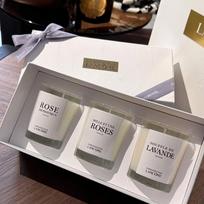 LANCÔME Domaine de la Rose Kvepiančių žvakių trio dovanų rinkinys (3 x 75g)