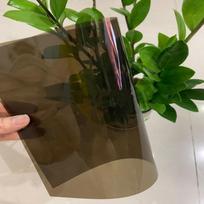 Skaidrios juodosios arbatos spalvos PVC/PC/PET plastikinės plokštės: Galima rinktis 0,5 mm, 0,8 mm, 1 mm storio Standard tamsiai ruda spalva