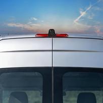 "Mercedes Sprinter 2006-2019" galinio vaizdo kamera, 3-iasis stabdžių žibintas, atbulinės eigos kameros, naktinis matymas, IP67 atsparus vandeniui, reguliuojamas kampas