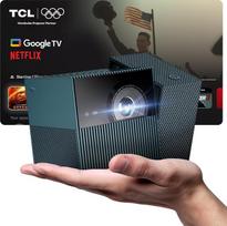TCL PlayCube DLP Mini Beamer 4K Full HD, oficiali "Google TV" (APV/Netflix/Disney), Wiederaufladbar, 750 ISO Lumen, Bluetooth ir WIFI, Autofokus, Trapezkorrektur, DolbyAudio, skirtas asmeniniam naudojimui