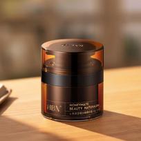 HBN Alpha-Arbutin Radiance Micro-Essence Cream