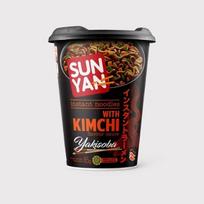 Greitai paruošiami makaronai SUN YAN su azijietiškos vištienos skonio padažu, indelyje, 85g