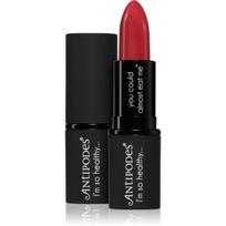 Antipodes Moisture-Boost Natural Lipstick maitinamieji lūpų dažai atspalvis Remarkably Red 4 g