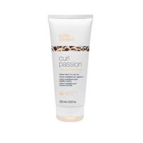 milkshake Curl Passion Perfectionist Garbanų formavimo kremas,200ml