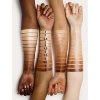 Charlotte Tilbury Hollywood Flawless Filter daugiafunkcė priemonė veidui - 8 Deep