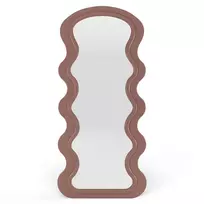 Veidrodis Vale, mediniame rėmelyje, banguotas, organiškos formos, 177 × 75 cm, mocha mousse spalvos