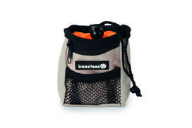 Maišelių šunų ekskrementams dėklas Beeztees +TREATBAG