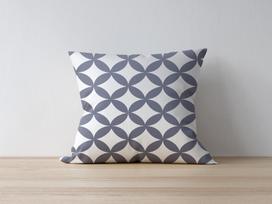 Dekoratyvinės pagalvėlės užvalkalas Mioli Decor 1083, balta sp./pilka sp., 43 cm x 43 cm