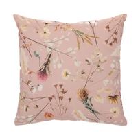 Dekoratyvinė pagalvėlė Home4you Holly Dired Flowers, rožinė sp., 45 cm x 45 cm