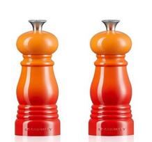Druskos ir pipirų malūnėlis Le Creuset, oranžinė sp., 2 vnt.