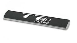 VAG AUDI TT FV Priekinio sparno ženkliukas su užrašu 8S08536012ZZ NEW GENUINE