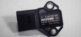 VAG Slėgio jutiklis Audi RS6/RS6 plus/Avant Quattro 4F 038906051F Originalus 038906051F Audi RS6 q