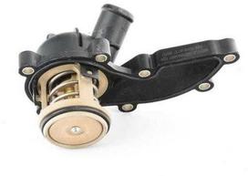 VAG Audi A4 Quattro A5 Quattro A6 Q5 Originalus Vw/Audi Termostatas 06E121111M