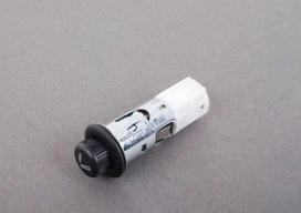 VAG Naujas originalus AUDI A1 A2 A6 TT SKODA OCTAVIA cigarečių žiebtuvėlis 4B0919305C01C OEM