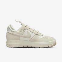 NIKE Wmns AIR FORCE 1 WILD - Dydis 35.5 (FB2348-002 Laisvalaikio batai)