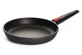 Pusiau gili liejinio keptuvė WOLL Nowo Titanium Induction, Ø 26 cm, 1526IL