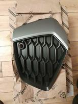 VAG AUDI A3 Sportback 8Y Priekinio kairiojo bamperio grotelės originalios 8Y0807671B1RR