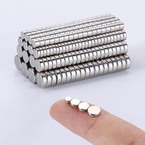 Maži magnetukai, 4 skirtingų dydžių, Maži magnetukai, Mini šaldytuvo magnetukai, Magnetai pasidaryk pats, Magnetai biurui, rankdarbiams ir mokslui 3X2mm 100PCS gray