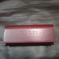 Gucci bordo odinis akinių nuo saulės dėklas bordinė