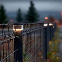 Lauko apšvietimas - GreenBlue saulės LED stulpinė šviesa GB128 3200K 100 × 100 mm