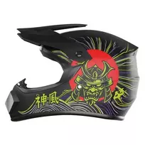 „Kamikaze Tokyo Drift“ uždaras šalmas, modelis AKC208, dydis L