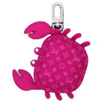 Louis Vuitton Sidabrinė furnitūra Drobė Krabo monetinė Ausinių krepšys Pakabukas Krepšio priedai Vyriški krepšiai Rožinė M02298 Pink