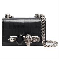 Alexander McQueen Trendy Hardware Four-Finger Ring Decorative Chain Shoulder Strap Mini Handbag Women handbag Black 708149-1HB0Y-1000 Basic Set (Bag+Dust Bag)