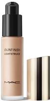 Švytėjimo suteikianti priemonė MAC Skinfinish Lightstruck Liquid, lightscapade sp., 15 ml