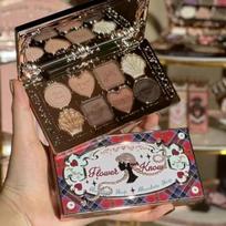 Flower Knows Chocolate Shop Highly Pigmented Eyeshadow Palette Shimmer Matte Glitter Long Lasting Vegan Eye Shadows Cruelty-free nušlifuota bronzos spalva