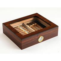 Cigaro rūsys, kedro stalo dėžutė su drėkintuvu ir higrometru, stiklinis viršus. Riešuto spalva.