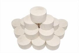 Avibac Biotablets 100. 115g labai koncentruotos biotabletės tvenkinio vandens valymui ir dumblo skaidymui. 1kg (9vnt.) iki 5000m3 vandens