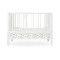 Baltos spalvos vaikiška lovelė reguliuojamas aukštis/galima pastatyti šalia lovos 60x120 cm Harlequin – Cam Cam Copenhagen