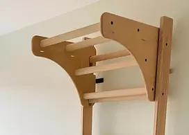 Medinė prisitraukimų skersinis švediškai sienelei 65 cm
