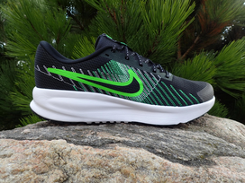 Nike Run Defy