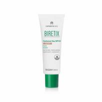 Tonuotas veido kremas Biretix Hydramat Day SPF30 – be aliejų, matinį efektą suteikiantis, linkusiai į aknę odai