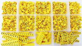 "OznaczTo" kabelių ženklinimo spaustukas 1460 vienetų - kabelių žymekliai "0-9", abėcėlė - 0,75 mm², 1,5 mm² ir 2,5 mm² dydžio - supakuoti plastikinėje dėžutėje su 10 kamerų (1460 vienetų - 2,5 mm² dydžio)