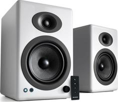 Audioengine A5+ belaidės "Bluetooth" kompiuterio kolonėlės - 150 W "Bluetooth" kolonėlės namams, studijoms, žaidimams su aptX-HD "Bluetooth", AUX, RCA ir nuotolinio valdymo pultu | Srautinio garso sistema (balta, pora)