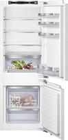 "Siemens" KI77SXFE0, iQ500, įmontuojamas kombinuotas šaldytuvas su šaldikliu, 158 x 56 cm niša, 169 l šaldymo talpa ir 62 l šaldiklis, pagamintas Vokietijoje, "lowFrost", "HyperFresh Plus" - 2x ilgesnis šviežumas, tylus, plokščias lankstas