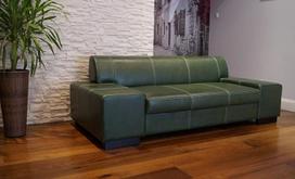 2,5 sėdimos vietos sofa / kušetė Londonas Natūrali oda 220 cm pločio su dekoratyviniais dygsniais Didelis spalvų pasirinkimas Žalia