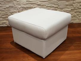 Quattro Meble Balta natūralios odos sulankstoma taburetė su laikymo erdve Taburetė Karvės odos sėdynė Cube 60 x 55 cm Kojinė minkštasuolis Minkšta taburetė Natūralios odos pūkelis